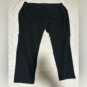 St. John's Bay Black Skinny Pants
